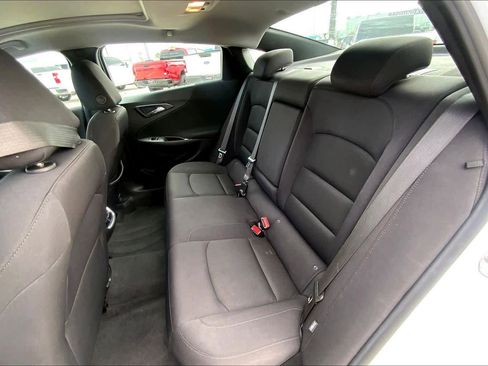 Used 2024 Chevrolet Malibu LT image 21