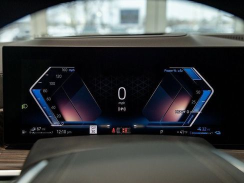 New 2026 BMW X5 xDrive50e w/ Premium Package image 32