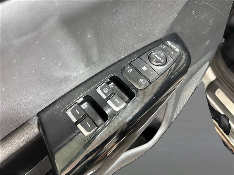 Used 2020 Kia Sportage S w/ S Premium Package FWD image 30