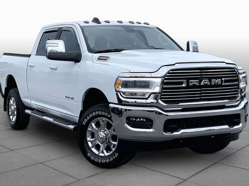Used 2024 RAM 2500 Laramie w/ Protection Group AWD/4WD image 3