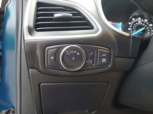 Used 2020 Ford Edge SEL w/ Convenience Package image 29