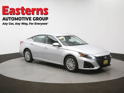 Used 2023 Nissan Altima 2.5 S FWD image 47