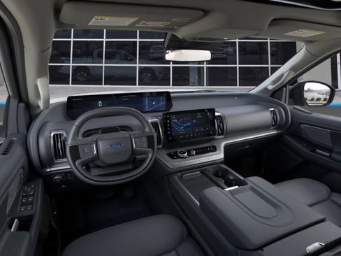 New 2025 Ford Expedition Platinum w/ Driver's Package image 9