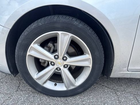 Used 2014 Chevrolet Cruze LT FWD image 9