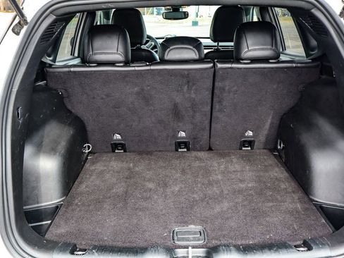 Used 2024 Jeep Compass Limited image 34