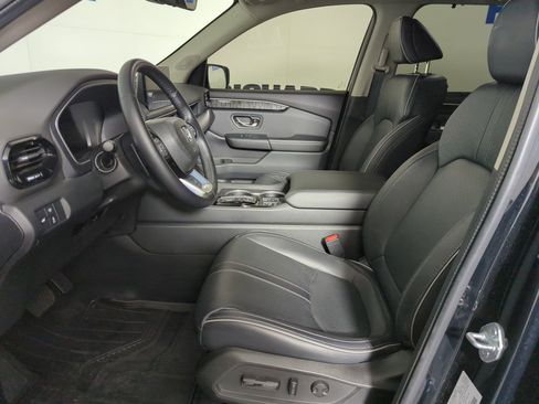 Certified 2024 Honda Pilot Elite image 8