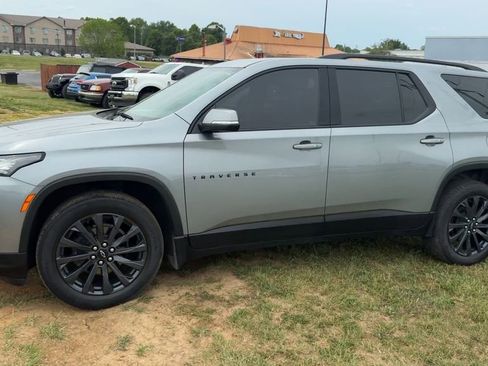 Used 2023 Chevrolet Traverse RS w/ LPO, Floor Liner Package AWD/4WD image 3