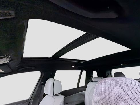 New 2026 BMW X7 xDrive40i w/ Executive Package image 15