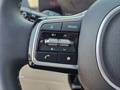 Used 2025 Kia Sorento S w/ Panoramic Sunroof Package image 22