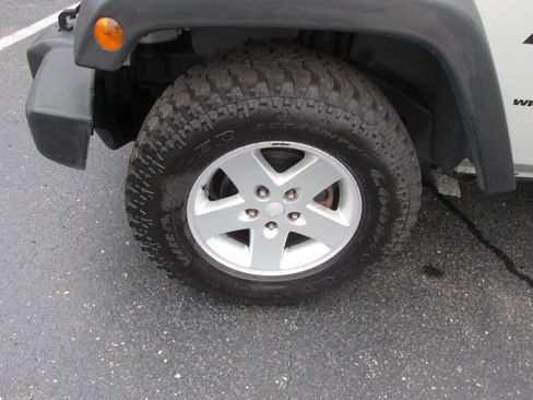 Used 2007 Jeep Wrangler X AWD/4WD image 25