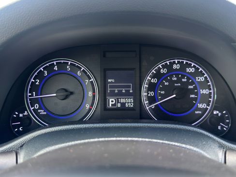 Used 2012 INFINITI G37 IPL image 22