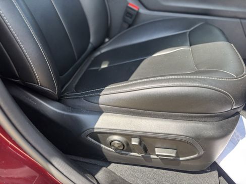 Used 2024 Jeep Grand Cherokee L Limited image 12