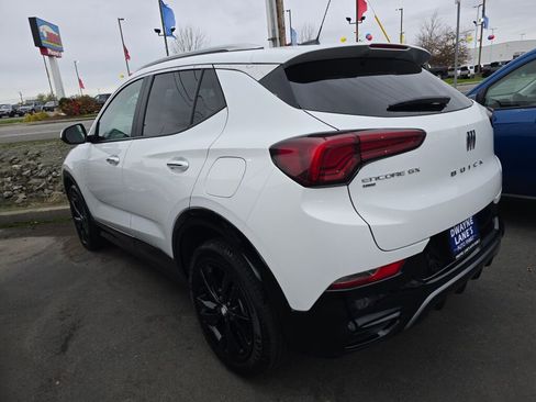 Used 2024 Buick Encore GX Sport Touring image 7