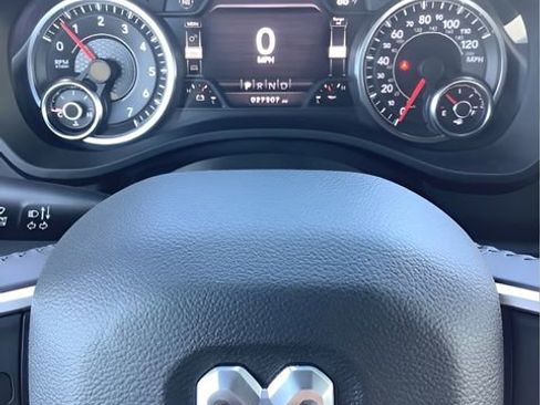 Certified 2022 RAM 1500 Big Horn image 16