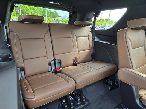 New 2026 Chevrolet Tahoe High Country AWD/4WD image 13