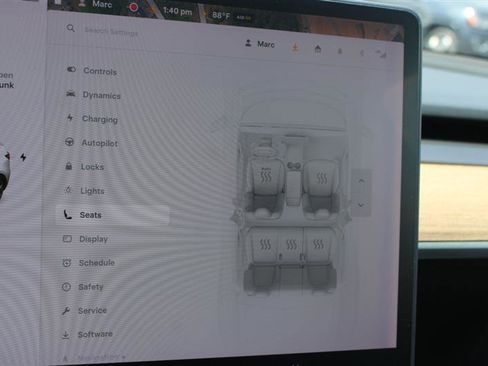 Used 2021 Tesla Model Y Long Range image 19