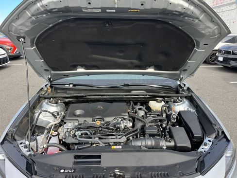 Used 2025 Toyota Camry LE image 31