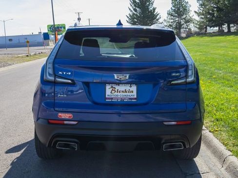 Used 2021 Cadillac XT4 Sport w/ Cold Weather Package AWD/4WD image 6