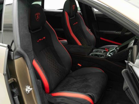 Used 2024 Lamborghini Urus Performante image 9