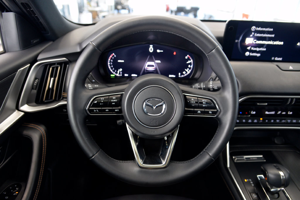 Certified 2026 MAZDA CX-90 3.3 Turbo S w/ Premium Plus AWD/4WD image 18
