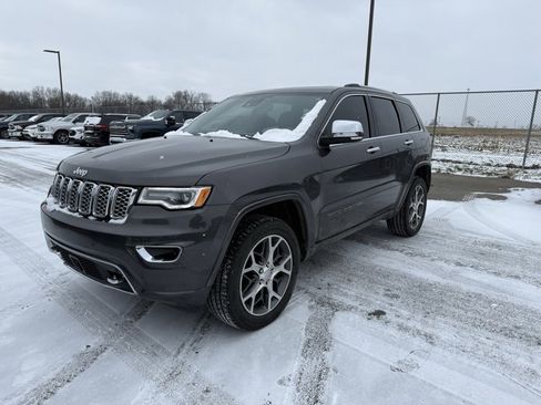 Used 2020 Jeep Grand Cherokee Overland image 3