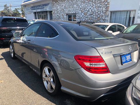 Used 2012 Mercedes-Benz C 250 Coupe image 3
