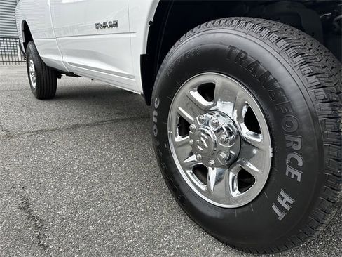 Used 2022 RAM 2500 Tradesman image 11