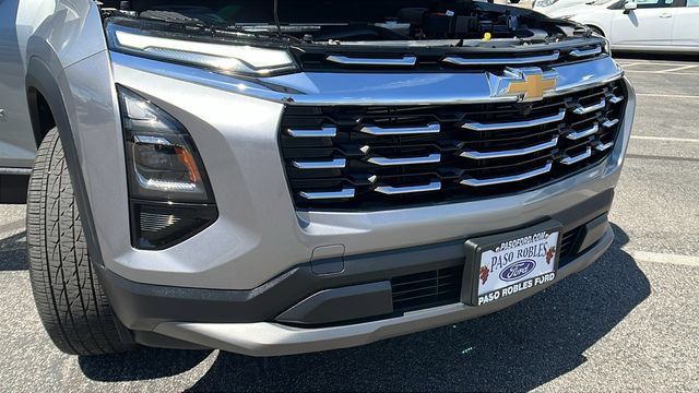 Used 2025 Chevrolet Equinox LT FWD image 11