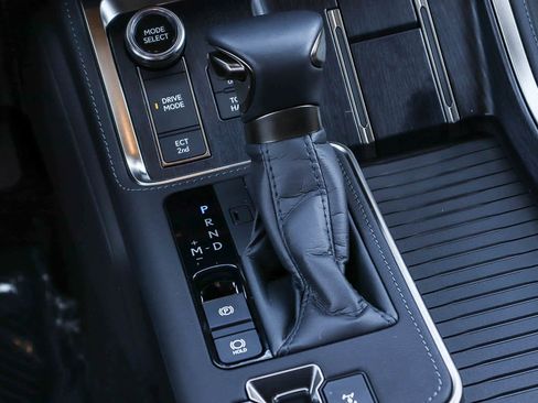 Used 2026 Lexus GX 550 w/ Accessory Package (ZB) AWD/4WD image 23
