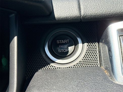 Used 2017 Land Rover Range Rover Sport HSE image 22