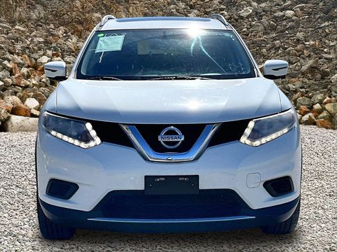 Used 2016 Nissan Rogue SV w/ SV Premium Package image 3