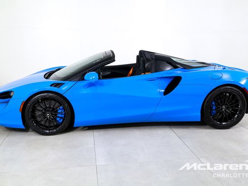 New 2025 McLaren Artura Spider image 7