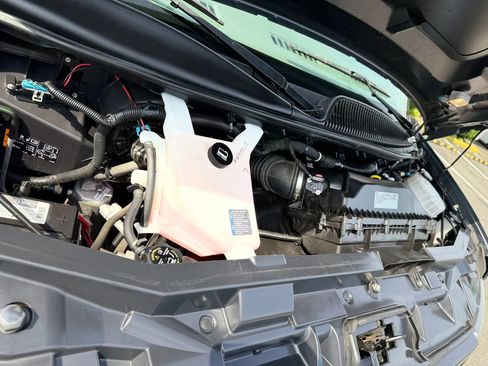 Used 2019 GMC Savana 3500 LS RWD image 33