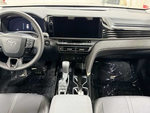 Used 2026 Toyota Camry XLE AWD/4WD image 26