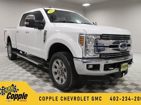 Used 2019 Ford F250 Lariat w/ Chrome Package image 1