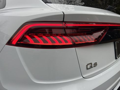 Used 2019 Audi Q8 Prestige image 93