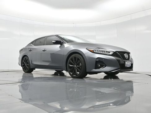 Used 2021 Nissan Maxima SR w/ Sport Mat Group image 39