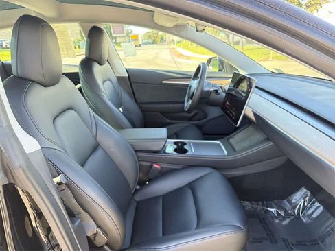 Used 2022 Tesla Model 3 Long Range image 40