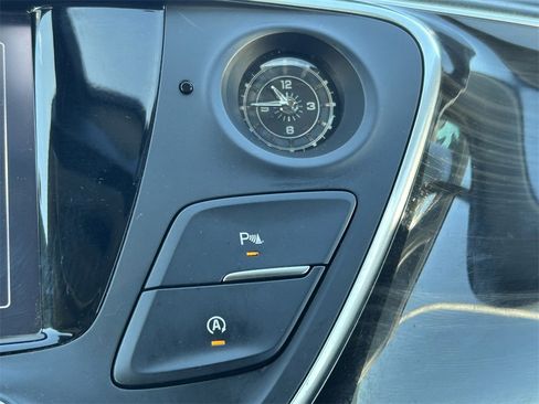 Used 2019 Buick Envision Essence image 32