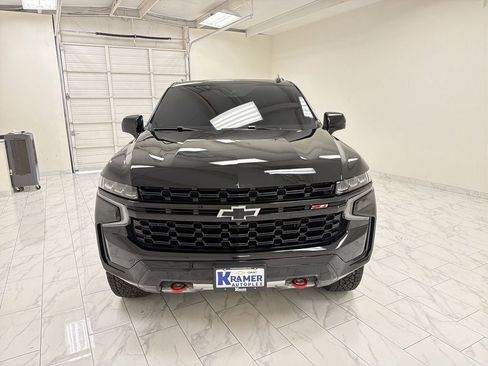 Used 2024 Chevrolet Tahoe Z71 w/ Luxury Package AWD/4WD image 3