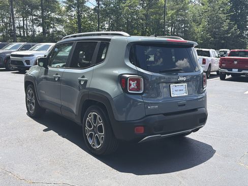 Used 2018 Jeep Renegade Limited FWD image 11