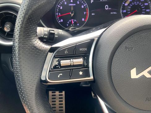Certified 2022 Kia Forte GT-Line w/ GT-Line Premium Package FWD image 23