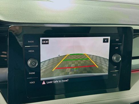 New 2025 Volkswagen Taos SEL image 17