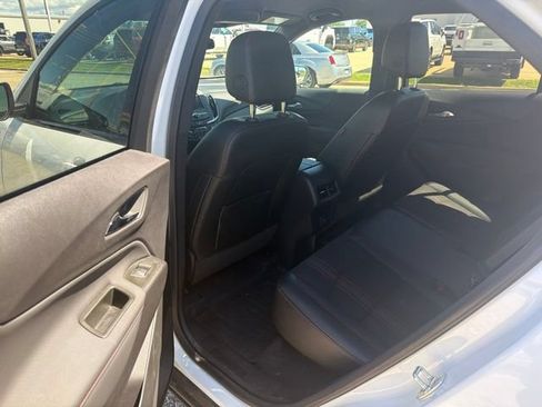 Used 2024 Chevrolet Equinox RS w/ LPO, Floor Liner Package AWD/4WD image 7