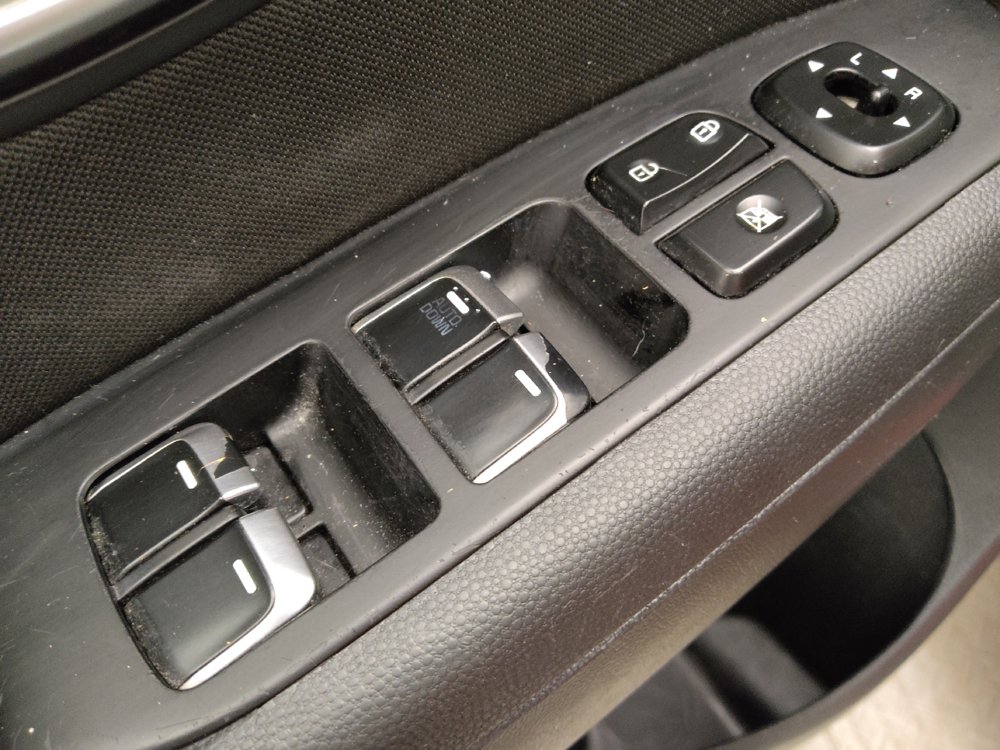 Used 2019 Kia Soul FWD image 27