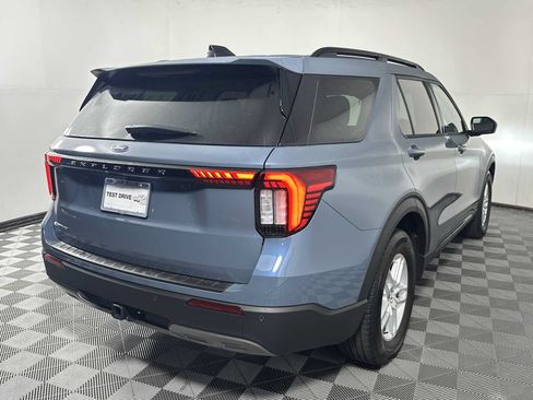 Used 2026 Ford Explorer Active w/ Active Comfort Package RWD image 7