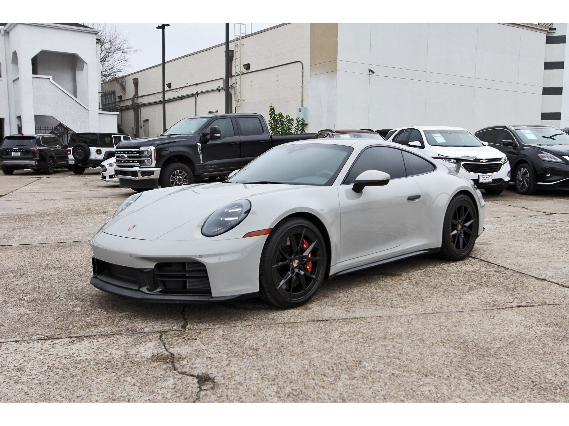 Used 2025 Porsche 911 Carrera S RWD image 3