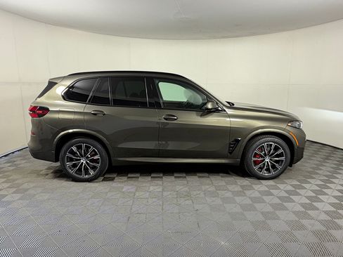 Used 2026 BMW X5 sDrive40i w/ M Sport Package RWD image 8