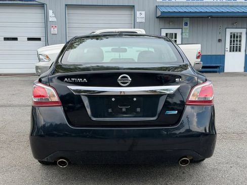 Used 2013 Nissan Altima 2.5 SL w/ Technology Pkg FWD image 5