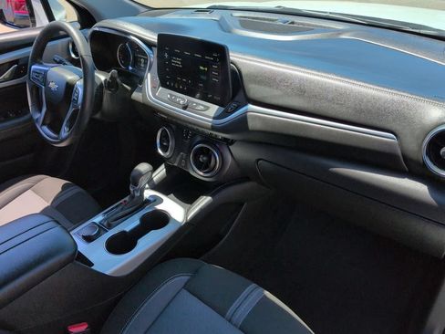 Used 2025 Chevrolet Blazer LT FWD image 29
